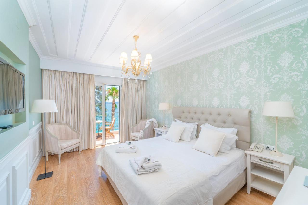 Orion Hotel Нидри Екстериор снимка