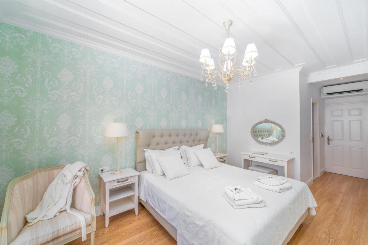 Orion Hotel Нидри Екстериор снимка